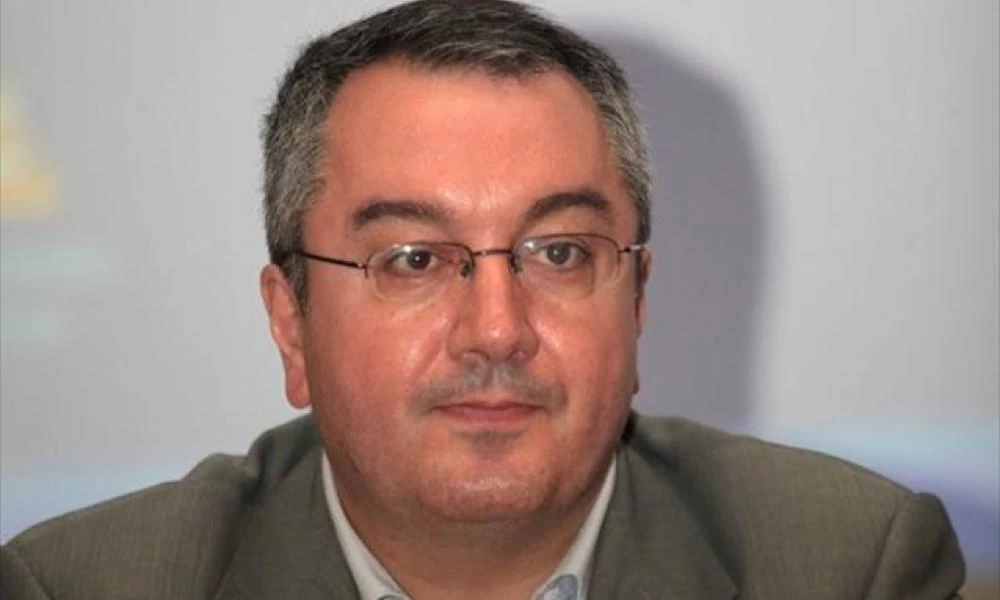 Μόσιαλος: Να ανακηρυχθεί ο Κινέζος γιατρός «Φύλακας της Χρονιάς»